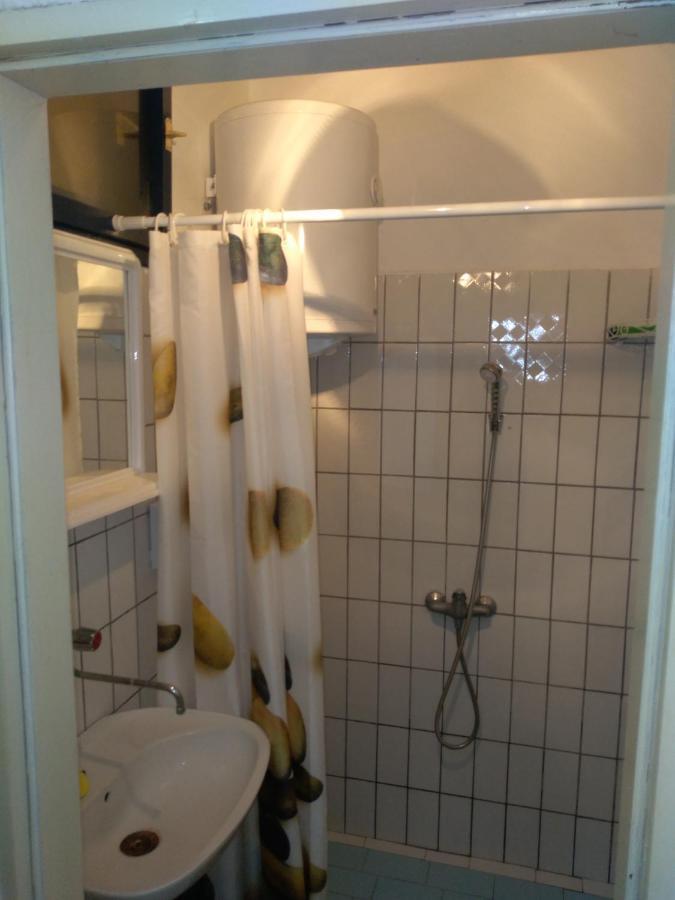 Hostel Trajan ドニー・ミラノヴァツ エクステリア 写真